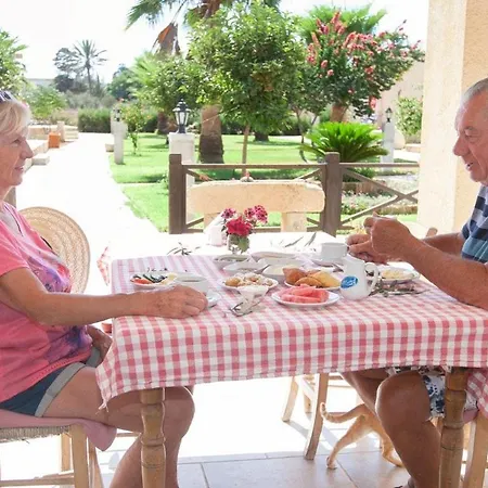 Glaro Garden Hotel 2*