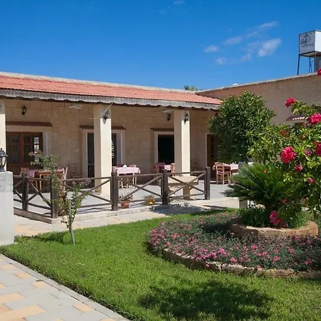 Glaro Garden Hotell