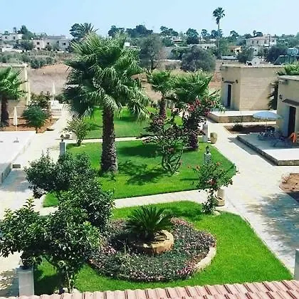 Glaro Garden Otel 2*